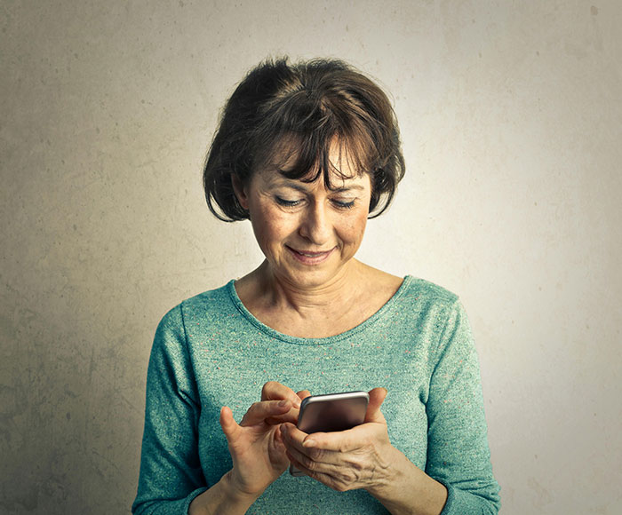 47 Older People That Chose Not To Have Kids Reveal If They Regret The Decision Now