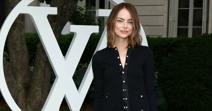 “Look At The Bench On The Left”: 37 Photos People Still Cannot Explain