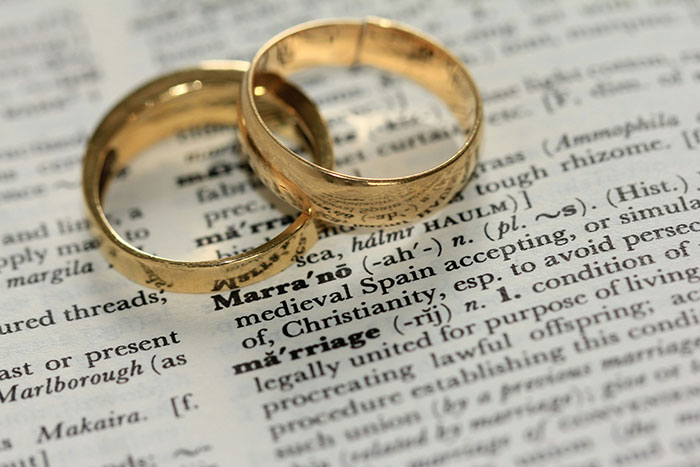Guy Forces Wife Into An Open Marriage Threatening A Divorce, Accuses Her Of Cheating As She Leaves Him