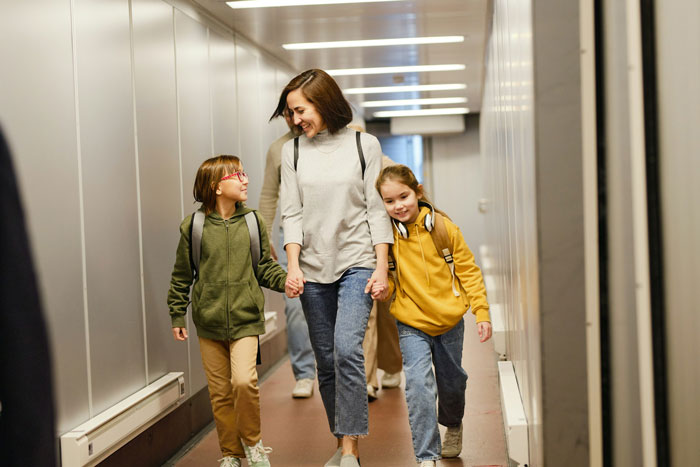 Family Shows Up 30 Minutes Late To Flight, Then Demands Man Gives Up His Seat