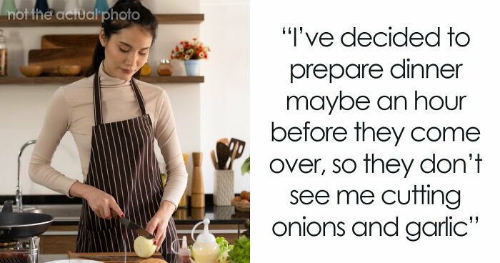 SIL Completely Freaks Out Over Onions: “Oh I Need Some Water, Oh This Food Is Too Spicy”