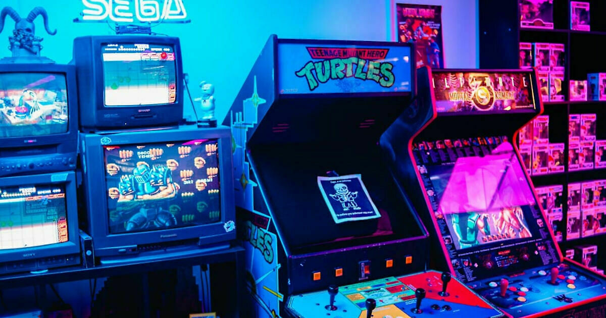 “How Nostalgic Are You?”: Cast Your Vote On These 15 Childhood Picks And See For Yourself