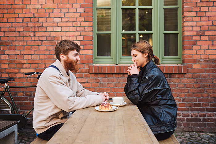 58 Cringe-Worthy And Scary First Date Stories That Prove Some People Should Just Stay Single Forever
