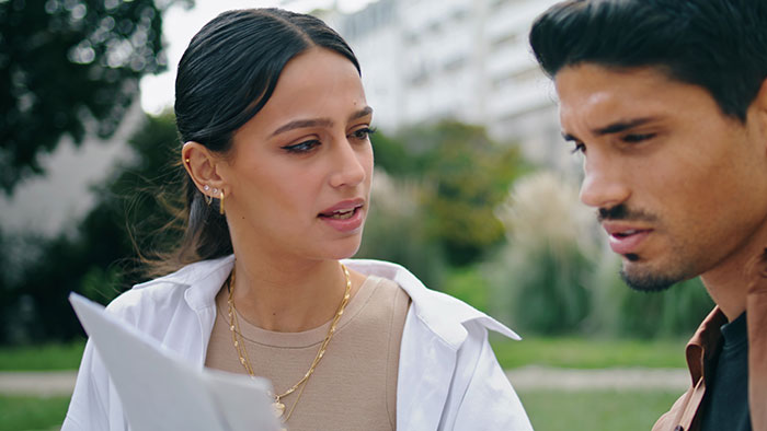 Woman Jealous Of Friend's Life With His Rich Hubby, In Tears As He Claps Back To Her Nasty Comments Woman Jealous Of Friend's Life With His Rich Hubby, In Tears As He Claps Back To Her Nasty Comments