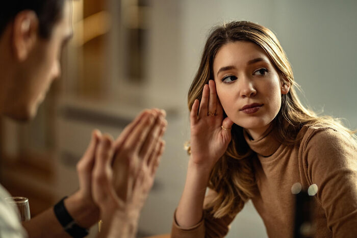 43 Wild Encounters With People Who Thought Confidence Could Replace Intelligence