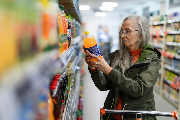 51 Signs That Make People Worry About The Economy And Their Wallets