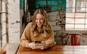 200 Good Morning Messages For Girlfriend and Boyfriend (That Actually Sound Like You)