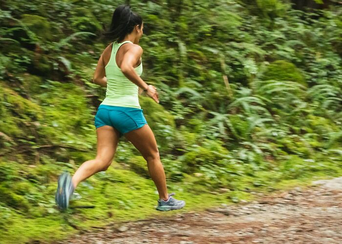 Eli5: How Does Your Body Burn 2000 Calories A Day, But You Have To Run A Mile To Burn 100 Extra? 