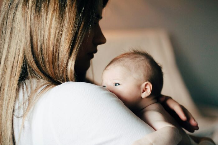 Eli5: When A Baby Is Born, How Are Their Lungs Instantly Able To Breathe Air If They Haven't Been Breathing Air For 9 Months? 