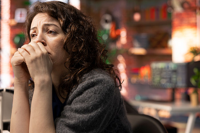 Mistress Exposes Guy's 2.5-Year-Long Affair, Postpartum Wife Severely Traumatized By The Truth