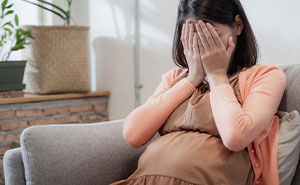 Man Cheats On Pregnant Wife With 19YO Neighbor, Calls It A “Crush Gone Wrong”