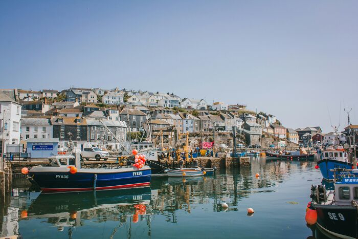 35 Annoying Things Tourists Keep Doing Abroad That Locals Simply Can’t Stand