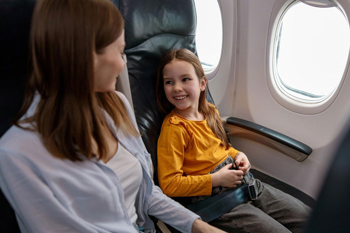 Egg Salad-Eater Stinks Up Plane, Still Complains About Passenger's Soft White Noise Sounds Egg Salad-Eater Stinks Up Plane, Still Complains About Passenger's Soft White Noise Sounds