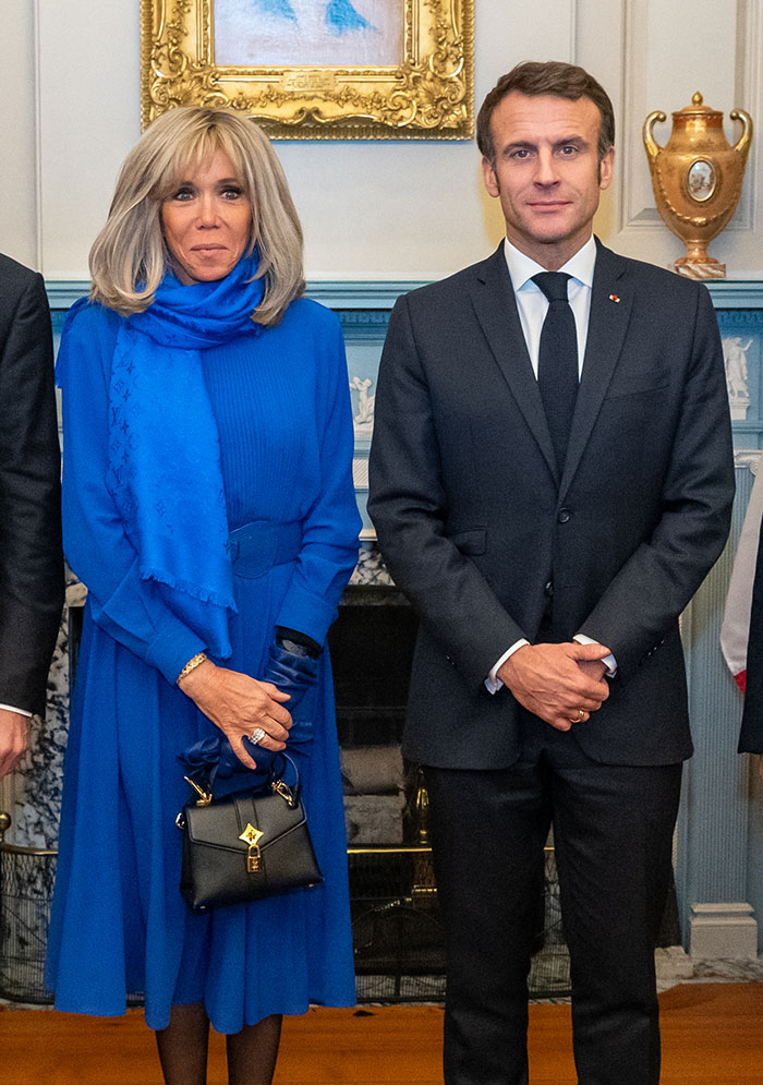 French President Got Slapped By Wife In Infamous Moment Caught On Camera After She Saw Steamy Texts To Actress French President Got Slapped By Wife In Infamous Moment Caught On Camera After She Saw Steamy Texts To Actress