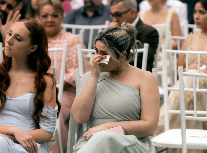 Woman Cries At Sister's Wedding Out Of Jealousy, Mom Tells Bride To Be "Less Happy" During Event Woman Cries At Sister's Wedding Out Of Jealousy, Mom Tells Bride To Be "Less Happy" During Event