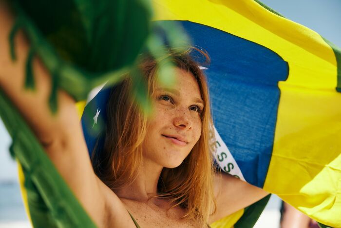 35 Annoying Things Tourists Keep Doing Abroad That Locals Simply Can’t Stand