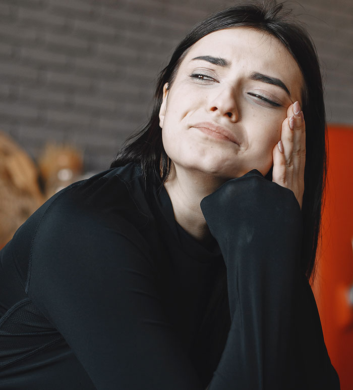Woman Spends 13 Hours On The Road For Class Reunion, Can't Believe People's Audacity When She Gets There