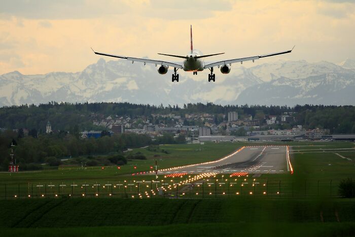 49 Travelers Shared Their Airport Wisdom And It's Gold 