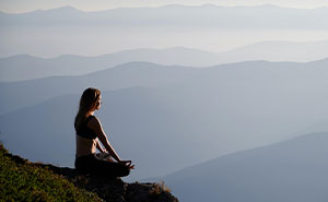 “I Felt At Peace Finally”: 34 People Flatlined, Came Back, And What They Saw Will Give You Chills