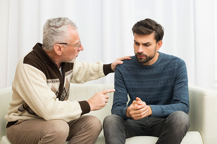 Parents Only Ask One Of Their Kids For Rent, Can’t Believe The Reaction: "Not My Problem To Solve" Parents Only Ask One Of Their Kids For Rent, Can’t Believe The Reaction: "Not My Problem To Solve"
