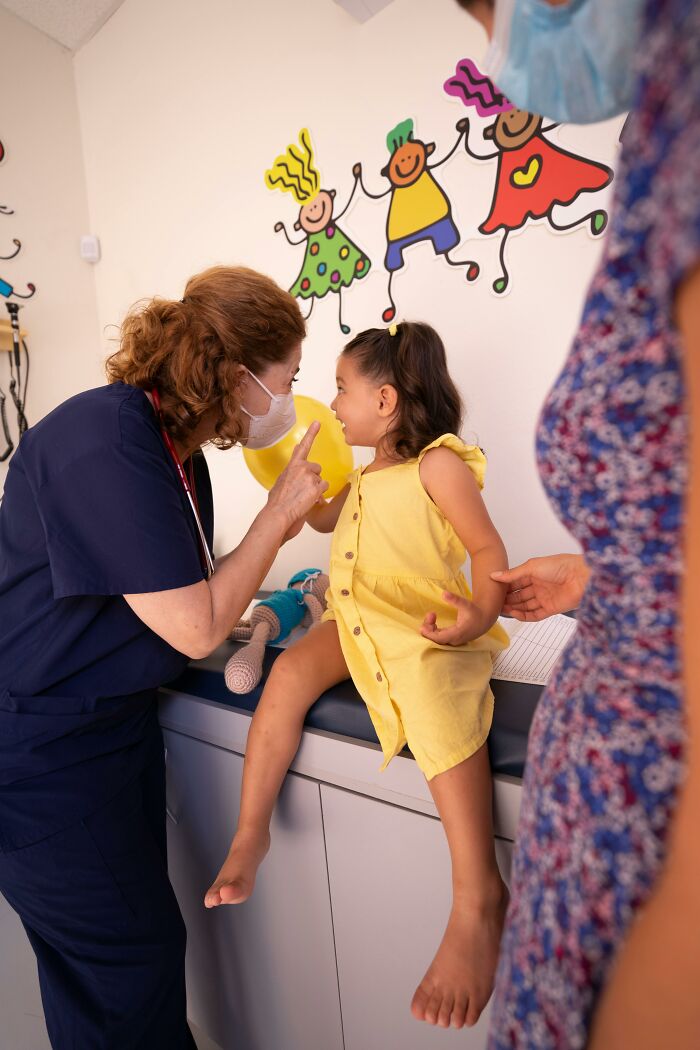 59 Hilarious And Unhinged Notes From Charts That Patients Were Never Supposed To Know