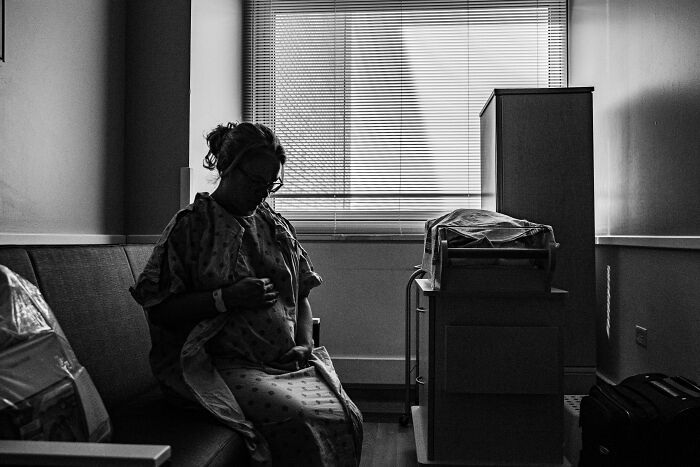 73 People Who Work At Maternity Wards Share The Weirdest Things A Father Has Said Or Done