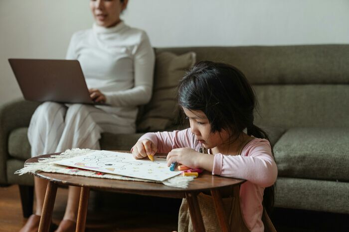 “I Am A Huge Supporter Of Abortion”: 69 Kids Share What Made Them Realize Their Parents Never Wanted Them