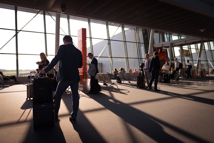 Family Shows Up 30 Minutes Late To Flight, Then Demands Man Gives Up His Seat