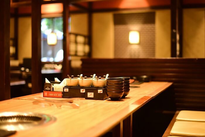 71 Stories From Bartenders That Sound Too Crazy To Be Real