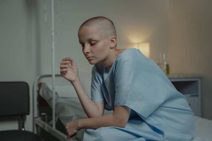 Boyfriend Can't Believe Model GF Won't Shave Her Amazing Hair Because His Ill Little Sister Is Jealous