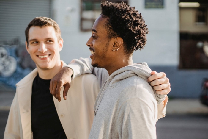 Woman Creeped Out By BF’s Best Friend’s Behavior Towards Her That He Just Accepts Woman Creeped Out By BF’s Best Friend’s Behavior Towards Her That He Just Accepts