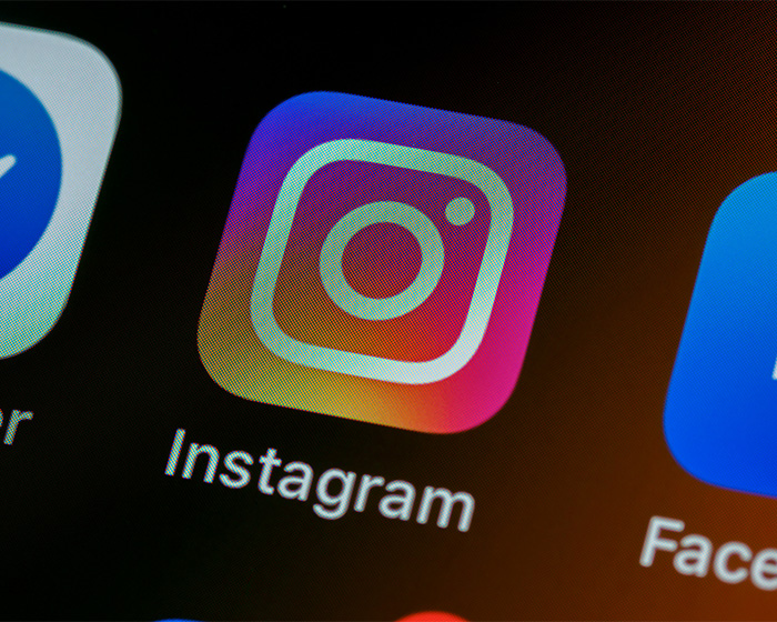 Polícia emite alerta arrepiante depois que DMs do Instagram supostamente atraíram um homem para o apartamento de uma mulher em um caso perturbador