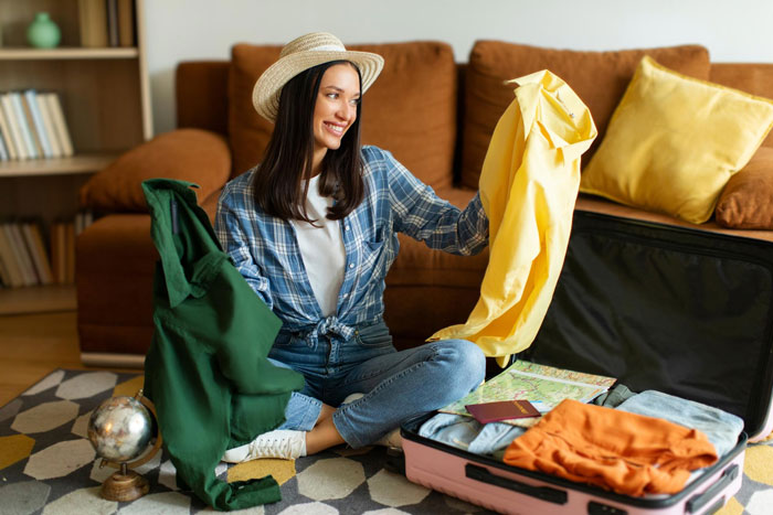 Sis Goes On Vacay While Deep In Debt To Her Brother, Then Calls Him Selfish For Refusing To Babysit Sis Goes On Vacay While Deep In Debt To Her Brother, Then Calls Him Selfish For Refusing To Babysit
