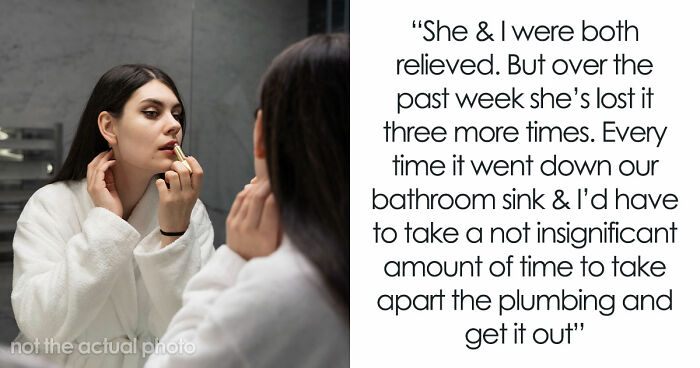 Guy Opens Sink’s Plumbing To Find GF’s Nose Piercing, Finally Snaps After The 6th Time