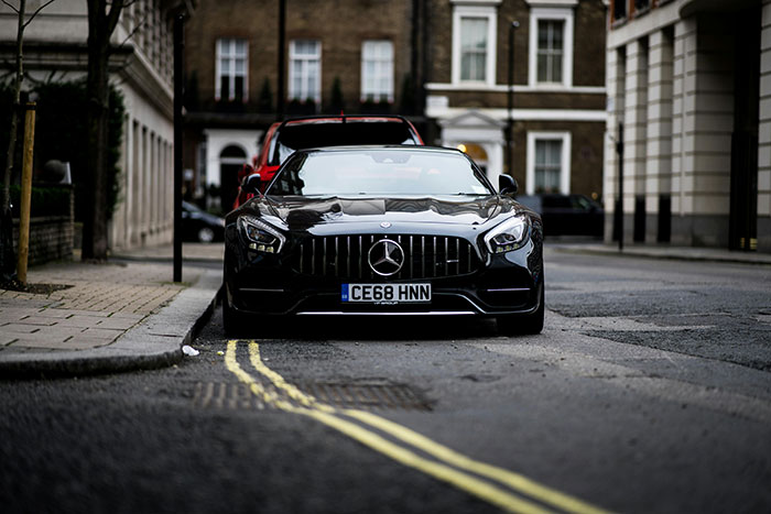 60 Things And Actions So Out-Of-Touch Only The Ultra-Rich Could Do Them