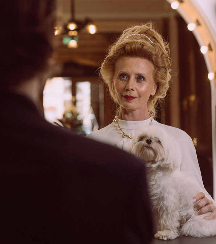 59 Employees Of Ultra-Wealthy Families Reveal The Most Absurd Things They Witnessed