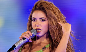 Shakira’s Massive Rio Show Slammed As A “Mess” After Fans Point Out Major Blunders