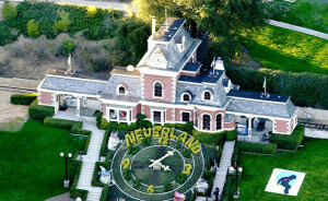 Kirk Cameron Reveals Chilling Details About Visiting Michael Jackson’s “Eerie” Neverland Ranch As Teen