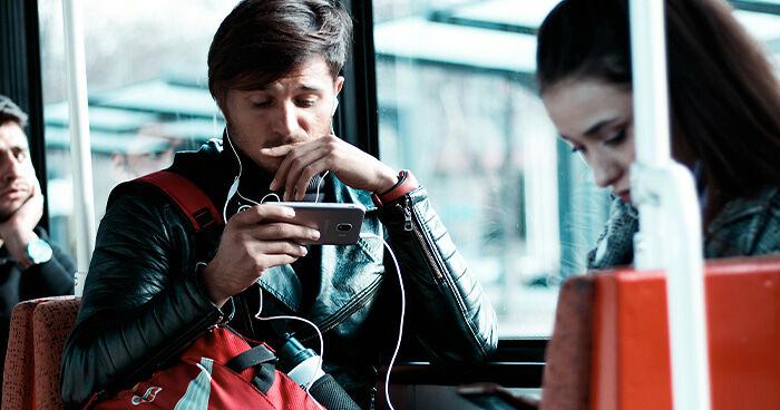 “Trap” To Harass Women In Public Transportation Exposed Online By Concerned Netizens