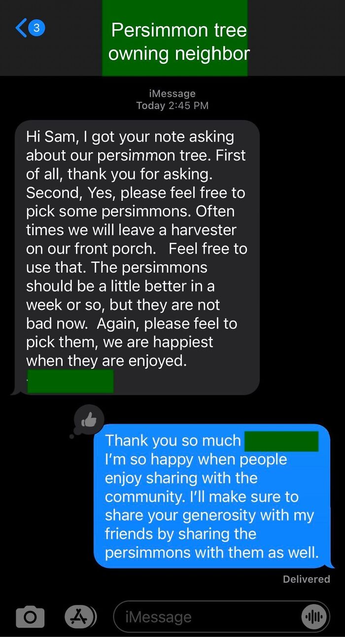Screenshot of kind text about sharing persimmons from generous neighbor