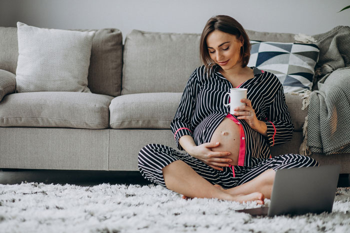 Man Spends A Work Trip Planning To Cheat On His Wife, Gets Stopped By A Pregnancy Test At The Door Man Spends A Work Trip Planning To Cheat On His Wife, Gets Stopped By A Pregnancy Test At The Door