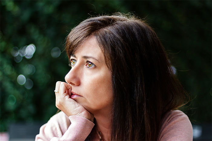 Mom Thinks Friend’s Kids Are Her Husband’s, Starts Taking Action And Learns More Than Expected Mom Thinks Friend’s Kids Are Her Husband’s, Starts Taking Action And Learns More Than Expected