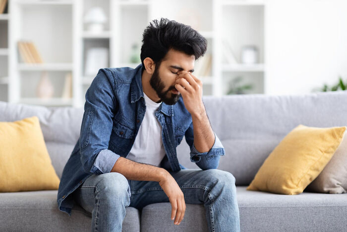 38 Heartbroken People Share The Messiest, Saddest, And Most Unforgettable Breakups Of Their Lives