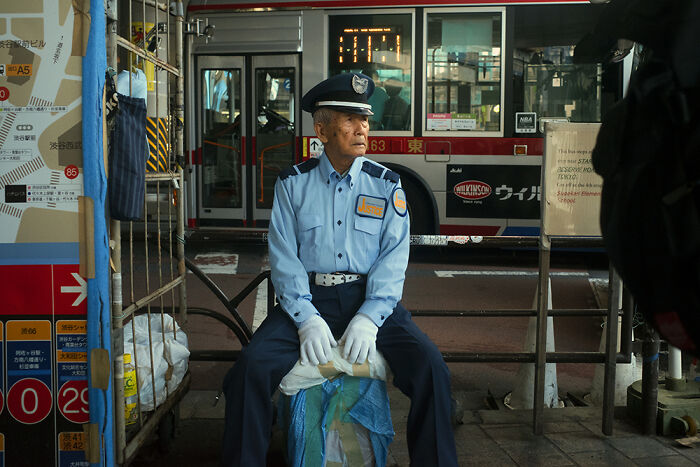 I Spent 10 Days In Japan Capturing Cinematic Street Moments (30 New Photos)