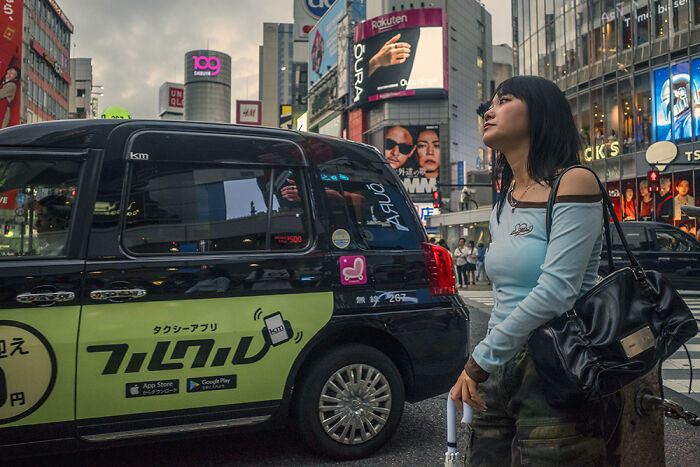 I Spent 10 Days In Japan Capturing Cinematic Street Moments (30 New Photos)