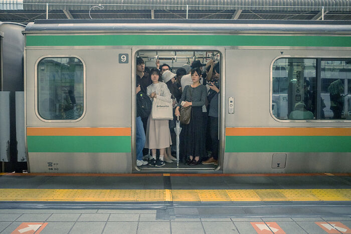 I Spent 10 Days In Japan Capturing Cinematic Street Moments (30 New Photos)