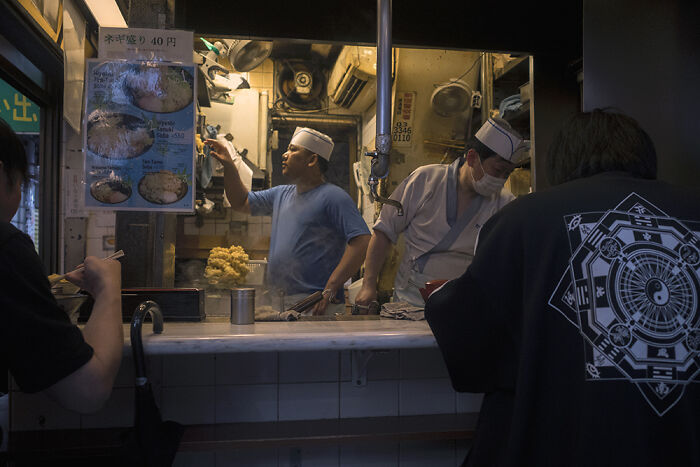 I Spent 10 Days In Japan Capturing Cinematic Street Moments (30 New Photos)