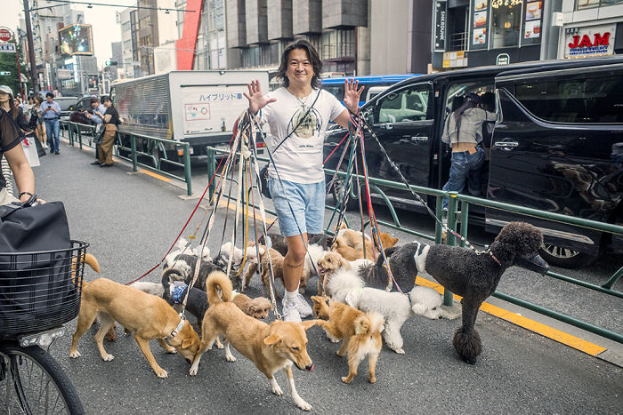 I Spent 10 Days In Japan Capturing Cinematic Street Moments (30 New Photos)