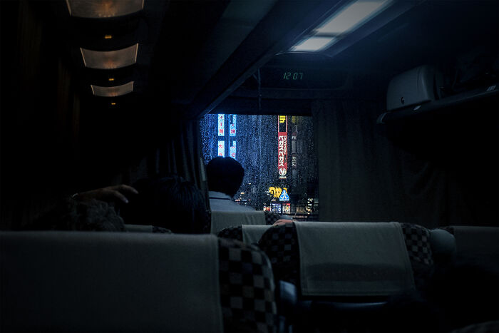 I Spent 10 Days In Japan Capturing Cinematic Street Moments (30 New Photos)