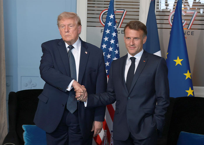After Trump's 'De*d Fish' Handshake With Macron Goes Viral, Body Language Experts Reveal Its Meaning After Trump's 'De*d Fish' Handshake With Macron Goes Viral, Body Language Experts Reveal Its Meaning